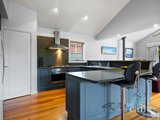 https://images.listonce.com.au/custom/160x/listings/6-st-chester-avenue-lake-gardens-vic-3355/756/01576756_img_06.jpg?ork6EflfNaU