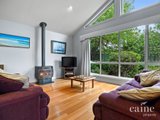 https://images.listonce.com.au/custom/160x/listings/6-st-chester-avenue-lake-gardens-vic-3355/756/01576756_img_09.jpg?g0mSjzIfyrM