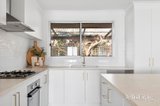 https://images.listonce.com.au/custom/160x/listings/6-st-cloud-court-highton-vic-3216/319/01978319_img_09.jpg?DaiLMm-sZBo