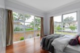 https://images.listonce.com.au/custom/160x/listings/6-st-peters-court-bentleigh-east-vic-3165/127/01032127_img_10.jpg?90CXpX_UcEM