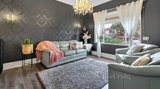 https://images.listonce.com.au/custom/160x/listings/6-staley-street-brunswick-vic-3056/297/01598297_img_06.jpg?vt0iBB3qwS4