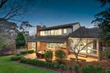 https://images.listonce.com.au/custom/160x/listings/6-streeton-lane-doncaster-east-vic-3109/269/00306269_img_10.jpg?RXmV1lCu0bk