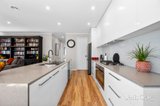 https://images.listonce.com.au/custom/160x/listings/6-sutcliffe-street-lucas-vic-3350/097/01819097_img_04.jpg?WmeuzMvOnLQ