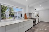 https://images.listonce.com.au/custom/160x/listings/6-tanya-court-croydon-hills-vic-3136/076/01983076_img_03.jpg?8_I9ewhzqeo