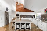 https://images.listonce.com.au/custom/160x/listings/6-the-eyrie-eltham-vic-3095/209/01812209_img_04.jpg?gvAORffsy5Y