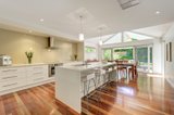 https://images.listonce.com.au/custom/160x/listings/6-thea-avenue-balwyn-north-vic-3104/196/00336196_img_05.jpg?W17NbVf5bvo