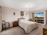 https://images.listonce.com.au/custom/160x/listings/6-tiffany-court-doncaster-vic-3108/681/01513681_img_07.jpg?mh9tthcxUWI