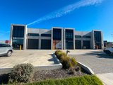 https://images.listonce.com.au/custom/160x/listings/6-timber-lane-north-geelong-vic-3215/574/01738574_img_04.jpg?77xZYDlK-HU
