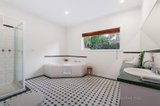 https://images.listonce.com.au/custom/160x/listings/6-trenham-court-mitcham-vic-3132/372/00942372_img_09.jpg?brQwv0TaOGE