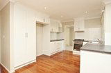 https://images.listonce.com.au/custom/160x/listings/6-tunbury-close-ringwood-vic-3134/275/01572275_img_02.jpg?6-25Lcw9jo0