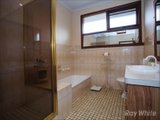 https://images.listonce.com.au/custom/160x/listings/6-ursula-close-wheelers-hill-vic-3150/799/01658799_img_07.jpg?YejWKC_66c4