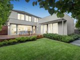 https://images.listonce.com.au/custom/160x/listings/6-vaughan-avenue-canterbury-vic-3126/275/01040275_img_09.jpg?Lm5SDqcu6jo