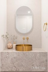 https://images.listonce.com.au/custom/160x/listings/6-vicki-court-doncaster-east-vic-3109/520/01989520_img_14.jpg?xYANLSvDz1c
