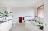https://images.listonce.com.au/custom/160x/listings/6-vista-grove-viewbank-vic-3084/889/01681889_img_09.jpg?mIy3MiVV05w
