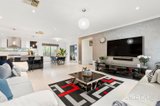 https://images.listonce.com.au/custom/160x/listings/6-walden-avenue-wheelers-hill-vic-3150/725/01904725_img_04.jpg?CrJcn8Irgu8