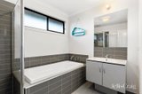 https://images.listonce.com.au/custom/160x/listings/6-walden-avenue-wheelers-hill-vic-3150/725/01904725_img_19.jpg?0R9CVKZD7uc