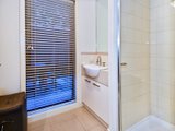 https://images.listonce.com.au/custom/160x/listings/6-wallaroo-way-highton-vic-3216/903/01699903_img_12.jpg?T8u5c4gPwv8