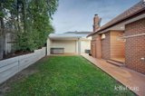 https://images.listonce.com.au/custom/160x/listings/6-wattlebird-walk-south-morang-vic-3752/116/01773116_img_16.jpg?CSzek0eMmLk