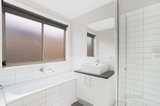 https://images.listonce.com.au/custom/160x/listings/6-whidburn-place-sebastopol-vic-3356/000/01924000_img_10.jpg?oU834OX7DIk