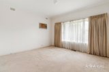 https://images.listonce.com.au/custom/160x/listings/6-wickham-grove-strathmore-vic-3041/008/01982008_img_04.jpg?vBeM4sYyP8M