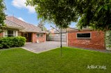 https://images.listonce.com.au/custom/160x/listings/6-wickham-grove-strathmore-vic-3041/008/01982008_img_07.jpg?sMaS4sjnx_s