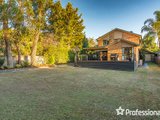 https://images.listonce.com.au/custom/160x/listings/6-wills-court-mooroolbark-vic-3138/472/01526472_img_19.jpg?wEqy-lGINjw