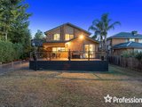 https://images.listonce.com.au/custom/160x/listings/6-wills-court-mooroolbark-vic-3138/472/01526472_img_22.jpg?vevLKpDUrNE