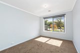 https://images.listonce.com.au/custom/160x/listings/6-windsong-way-point-cook-vic-3030/461/01613461_img_07.jpg?WqgJ08z6gHA