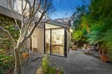 https://images.listonce.com.au/custom/160x/listings/6-woodside-crescent-toorak-vic-3142/648/00423648_img_08.jpg?TIqoiiefZOU