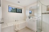 https://images.listonce.com.au/custom/160x/listings/6-woodview-court-croydon-north-vic-3136/992/01907992_img_09.jpg?5vDCzWWc6Mw