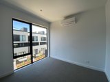 https://images.listonce.com.au/custom/160x/listings/6-woody-lane-alphington-vic-3078/504/01833504_img_07.jpg?N_i2Zd94UgU