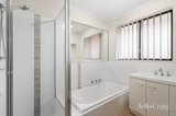 https://images.listonce.com.au/custom/160x/listings/6-zina-grove-mooroolbark-vic-3138/144/01943144_img_08.jpg?17pl_-b9NEc