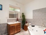 https://images.listonce.com.au/custom/160x/listings/60-albert-hill-road-lilydale-vic-3140/884/01524884_img_07.jpg?mJtknEmDBHs