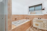 https://images.listonce.com.au/custom/160x/listings/60-baden-drive-hoppers-crossing-vic-3029/768/01821768_img_05.jpg?hp8mg2HrsY0