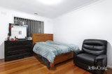 https://images.listonce.com.au/custom/160x/listings/60-baden-drive-hoppers-crossing-vic-3029/768/01821768_img_06.jpg?pJM-P3_4YuU
