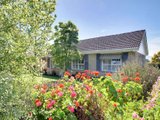 https://images.listonce.com.au/custom/160x/listings/60-bell-street-yarra-glen-vic-3775/269/01525269_img_14.jpg?2wYnx34FknI