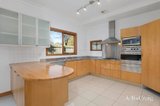 https://images.listonce.com.au/custom/160x/listings/60-brickwood-street-brighton-vic-3186/900/01746900_img_06.jpg?aMzepi4eD-c