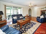 https://images.listonce.com.au/custom/160x/listings/60-camelot-drive-glen-waverley-vic-3150/679/01658679_img_04.jpg?gbBv4ycThKY
