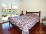https://images.listonce.com.au/custom/160x/listings/60-camelot-drive-glen-waverley-vic-3150/679/01658679_img_10.jpg?_K6EUQcQmMs
