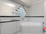 https://images.listonce.com.au/custom/160x/listings/60-eucalypt-drive-lilydale-vic-3140/673/01524673_img_15.jpg?S2SNX2VUnpA