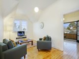 https://images.listonce.com.au/custom/160x/listings/60-finlay-street-albert-park-vic-3206/349/01087349_img_07.jpg?jbzT4AH7OEE