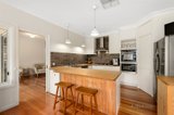 https://images.listonce.com.au/custom/160x/listings/60-hartley-road-wonga-park-vic-3115/353/00797353_img_07.jpg?PMyog9LzhmY