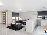 https://images.listonce.com.au/custom/160x/listings/60-killara-road-coldstream-vic-3770/319/01526319_img_02.jpg?orcyY_CnRy8