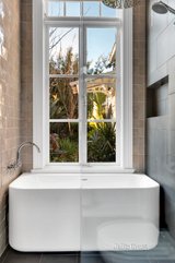 https://images.listonce.com.au/custom/160x/listings/60-lyle-street-brunswick-vic-3056/834/01565834_img_16.jpg?Hiu1PmDGY1o