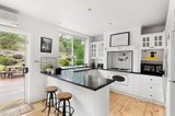 https://images.listonce.com.au/custom/160x/listings/60-parsons-road-eltham-vic-3095/528/01737528_img_09.jpg?w_jWsXsDLBY