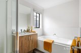 https://images.listonce.com.au/custom/160x/listings/60-riceflower-rise-wallan-vic-3756/239/01809239_img_12.jpg?VCV9wmjvq1Y