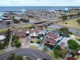 https://images.listonce.com.au/custom/160x/listings/60-simmons-drive-seaholme-vic-3018/925/01203925_img_01.jpg?x57Dg5EYTNI