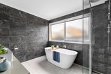 https://images.listonce.com.au/custom/160x/listings/60-tamboon-drive-st-helena-vic-3088/186/01954186_img_08.jpg?lVEg-R-cTds