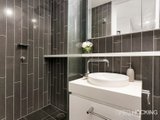 https://images.listonce.com.au/custom/160x/listings/602338-kings-way-south-melbourne-vic-3205/040/01087040_img_08.jpg?_I1r23CbuEo