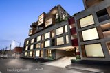 https://images.listonce.com.au/custom/160x/listings/60336-lynch-street-hawthorn-vic-3122/011/01684011_img_10.jpg?O-eJpYGQBKA